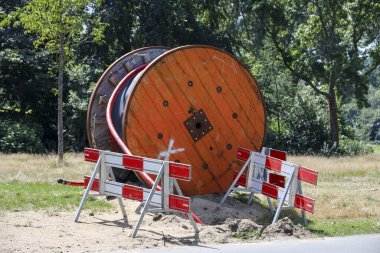 Hollanda 'da hızlı ve modern internet için fiber optik kablo