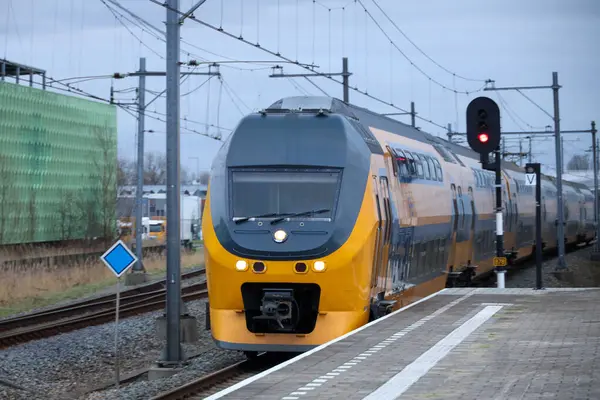 Virm Dubbeldeks Intercity Trein Spoorlijn Rotterdam Lombardijen Stockafbeelding