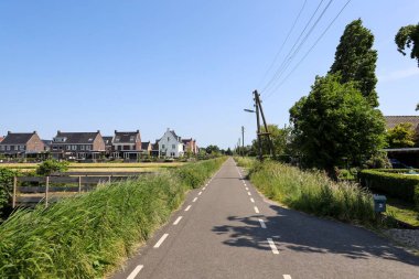 Hollanda 'nın Moordrecht köyündeki eski ve eski binalar