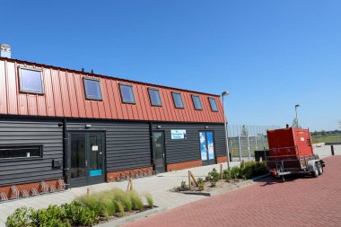 Hollanda 'nın Moordrecht kentindeki Ambacht' ta kuş kulübü ve keşif için yeni bina.