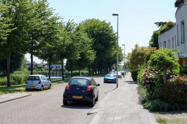 Nieuwerkerk aan den IJssel 'deki Parkzoom bölgesinde sokaklar ve evler Hollanda