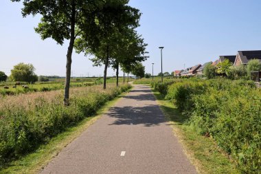 Döngü yolu Warmoezenierspad Nieuwerkerk 'in Groene Zoom' unda Hollanda 'nın IJssel ini