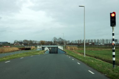 Moordrecht 'teki Zuidplaspolder' daki çayırlar, gelecekte Hollanda 'da yeni ticari alan olarak kullanılmak üzere