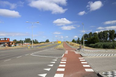 Laan van avant-garde Nieuwerkerk aan de IJssel Hollanda Rotterdam Nesselande doğru