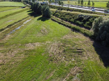 Moordrecht 'te A20 otoyolunun genişletilmesi için yapılan araştırmalarda Hollanda' da eski İkinci Dünya Savaşı bombaları tipi MC500 Mk1 bulundu.