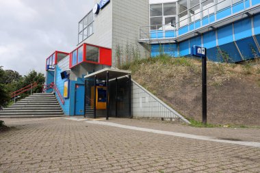 Yakında Hollanda 'da yenilenecek olan Nieuwerkerk aan den IJssel tren istasyonu