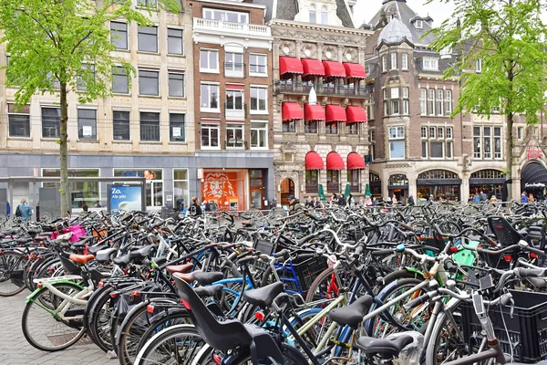 Amsterdam Netherlands May 2022 Many Bicycle Touristy City Centre — Stockfoto