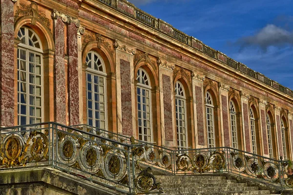 凡尔赛 2022年11月19日 安托瓦内特庄园的大三宝殿 — 图库照片