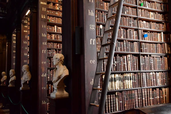 Dublín Irlanda Septiembre 2022 Trinity College Dublin Old Library —  Fotos de Stock