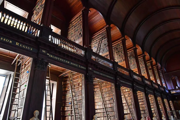 Dublin Rlanda Eylül 2022 Trinity Üniversitesi Dublin Eski Kütüphanesi — Stok fotoğraf