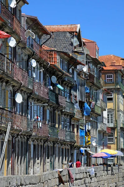 ポルトガルのポルト 2010年7月3日 絵のように美しい街 — ストック写真