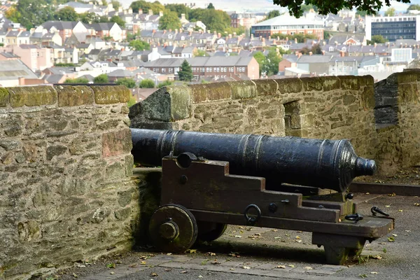 Londonderry Northern Ireland September 2022 Cannon Rampart City Centre — Stock Photo, Image