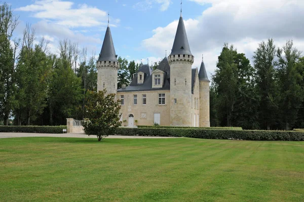 Ludon Medoc France August 2016 Picturesque Castle Agassac — стокове фото