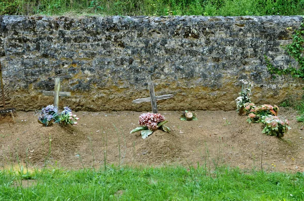 Франция Кладбище Сент Мондане Перигоре — стоковое фото