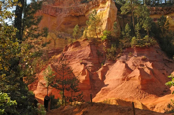 Stock image Roussillon, France - august 18 2016 : the picturesque Ochre Footpath