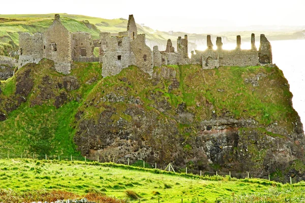 Портруш Северная Ирландия Сентября 2022 Года Замок Данлуц — стоковое фото
