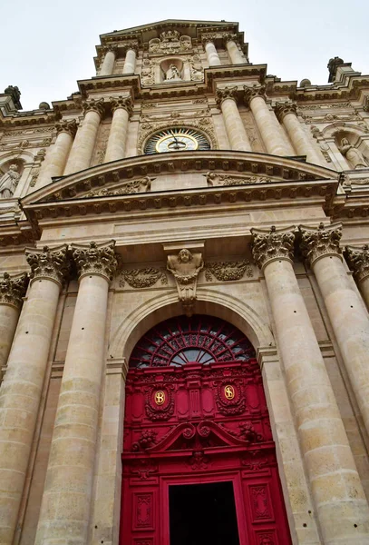 フランス 2023年4月27日ル マレ地区のバロック様式の教会サン ポール — ストック写真