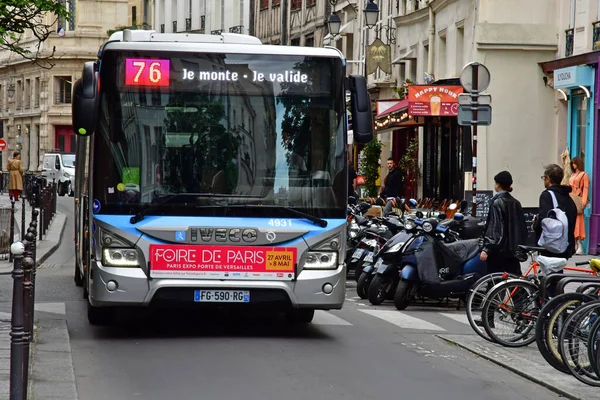 Париж Франция Апреля 2023 Года Улица Франсуа Мирон Живописном Районе — стоковое фото