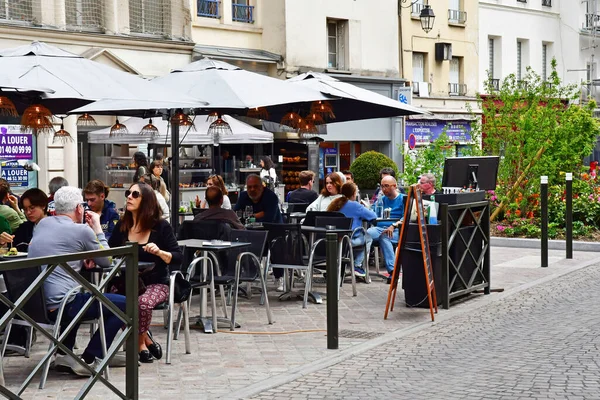 ジェルマン フランス 2023年5月6日 絵のように美しい街の中心部 ロイヤリティフリーのストック写真