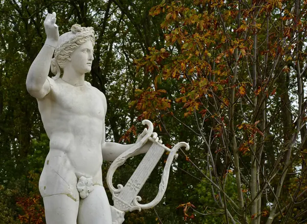 Версаль Франция Октября 2023 Года Мраморная Статуя Замковом Парке — стоковое фото