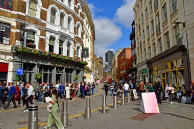 London; England - may 28 2023 : the Castle Farringdon pub in cowcross street clipart