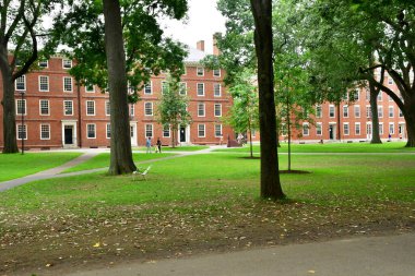 Cambridge, USA - septembre 9 2023 : the Harvard University clipart