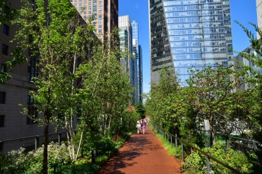 New York City, USA - septembre 9 2023 : the High Line  clipart