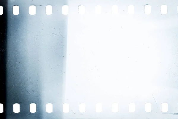 Stofachtige Grungy 35Mm Film Textuur Oppervlak Geperforeerde Gekrulde Camerafilm Geïsoleerd Stockfoto
