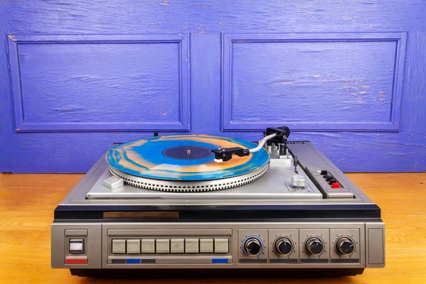Vintage Turntable Vinyl Record Player Blue Orange Vinyl Table — Foto de Stock