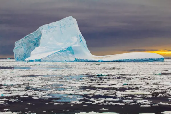 Iceberg Sunset Weddell Sea — Stock Photo, Image