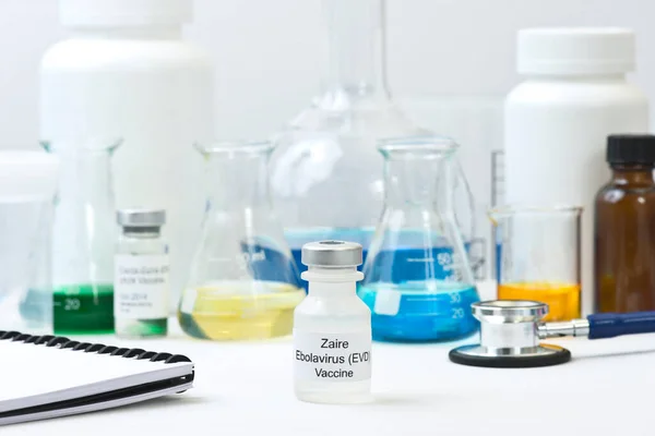 Ebola Zaire Vaccin Med Laboratorieutrustning — Stockfoto