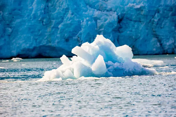 Gelo Azul Uma Geleira Antártida Gelo Azul Contém Menos Bolhas — Fotografia de Stock
