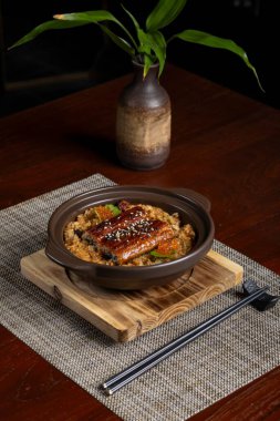 Çok güzel sunulan Asya mutfağında canlı renkler ve dokular yemek meraklılarını keyifli bir yemeğe davet ediyor..