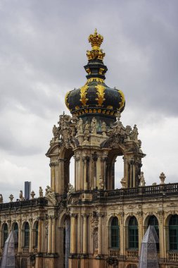 Güzel Dresden, Zwinger Müzesi, Almanya. Avrupa 'nın tarihi ve kültürel merkezi