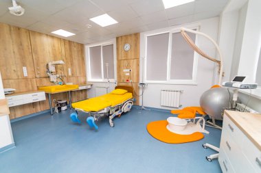 Yeni boş hastane koğuşu. Klinik Sağlık Hizmetleri Steril Tedavi Odası.