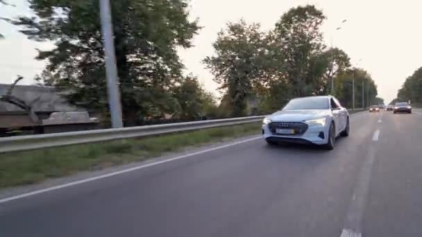 Audi Tron Drodze Audi Tron Quattro Jazdy Autostradzie — Wideo stockowe