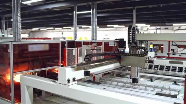 Industria Fábrica Inteligente Máquina Herramienta Robótica Fabricación Industrial Paneles Solares — Vídeo de stock
