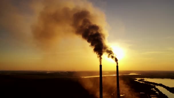 Ipari Kilátás Kéményekkel Gyárból Kiáramló Füst Általi Szennyezés — Stock videók