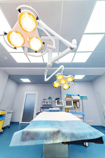 Sala Hospital Moderna Cirurgia Interior Emergência Estéril Vazio — Fotografia de Stock