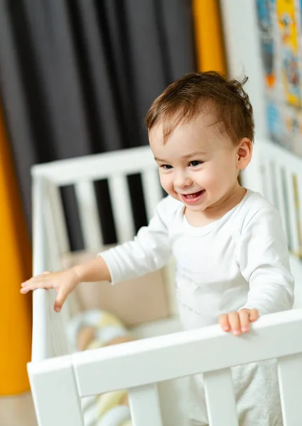 Criança Adorável Tendo Atividades Lúdicas Alegre Brincalhão Menino Smilling — Fotografia de Stock