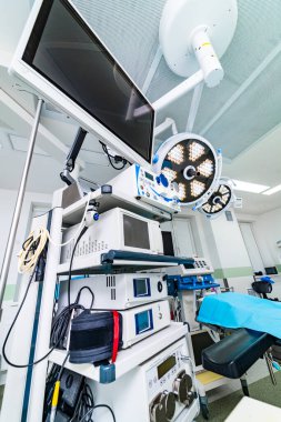 Acil yenilikçi sağlık odası. Hastane modern ameliyathane.