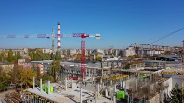 Yoğun Endüstriyel İnşaat Alanı. İnşaat alanının havadan vurulması