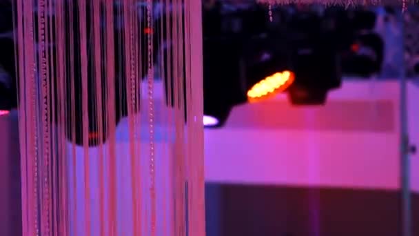Iluminação Concerto Entretenimento Palco Fechar Luz Palco Com Holofotes Coloridos — Vídeo de Stock