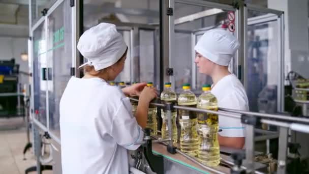 Kiev Ukraina Oktober 2019 Livsmedelsindustrins Fabrikstransportör Fabrikslinje För Produktion Och — Stockvideo