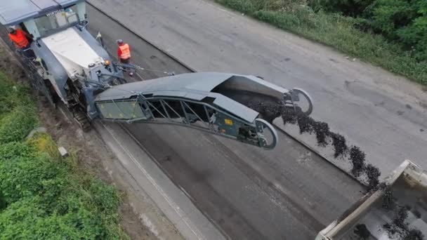 2019年10月10日 乌克兰基辅 高速公路工地 重建中的道路的碎片化视图 — 图库视频影像