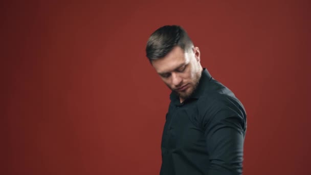 Elegant Male Model Studio Confident Businessman Standing His Hands Folded — Stock Video