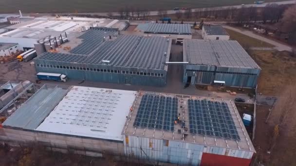 Solarpark Auf Den Dächern Von Gebäuden Dächer Mit Vielen Sonnigen — Stockvideo