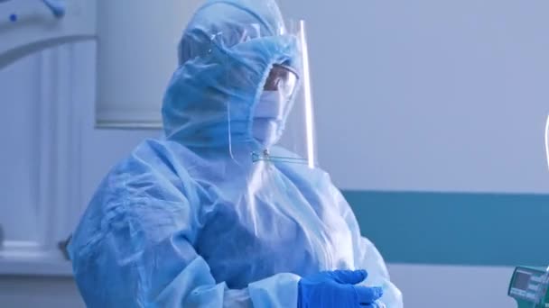 Doutora Fato Segurança Hospital Trabalhador Médico Uniforme Proteção Azul Com — Vídeo de Stock