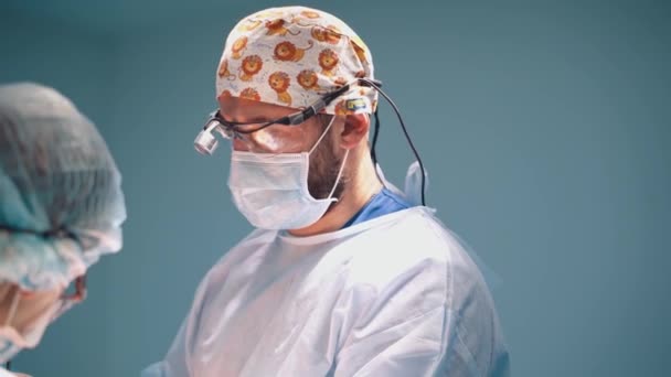 Operační Sál Nemocnici Chirurgický Lékařský Tým Operující Chirurgickém Sále Nemocnice — Stock video