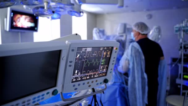 Медичний Монітор Фоні Роботизованої Хірургії Стан Пацієнта Екрані Високотехнологічне Медичне — стокове відео